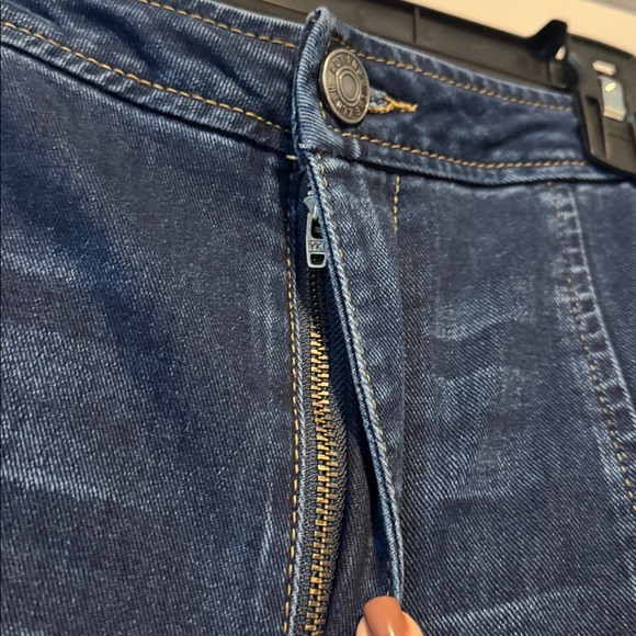 Kut from the Kloth Ashton Barrel Leg high rise Cropped Jeans Womens 12 pockets - Picture 7 of 16